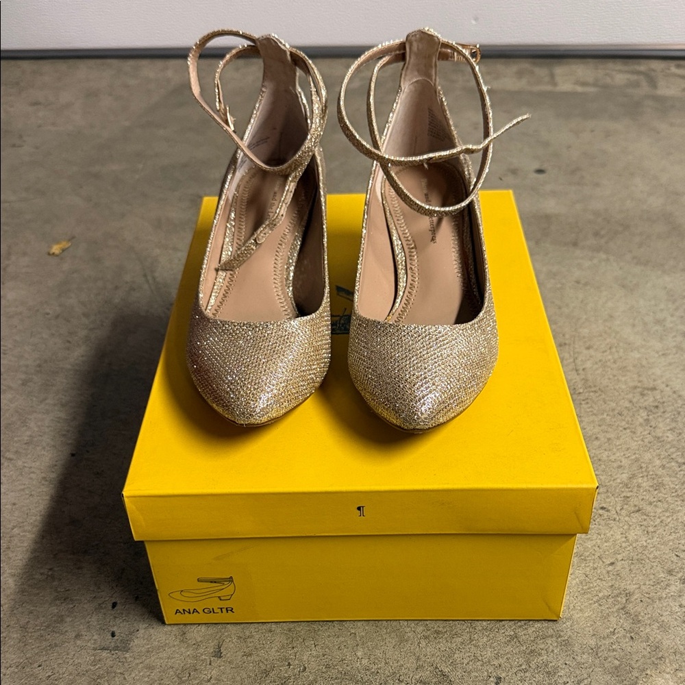 pilero and the letterpress - Ana glitter  - Elegant Gold Glitter Heels